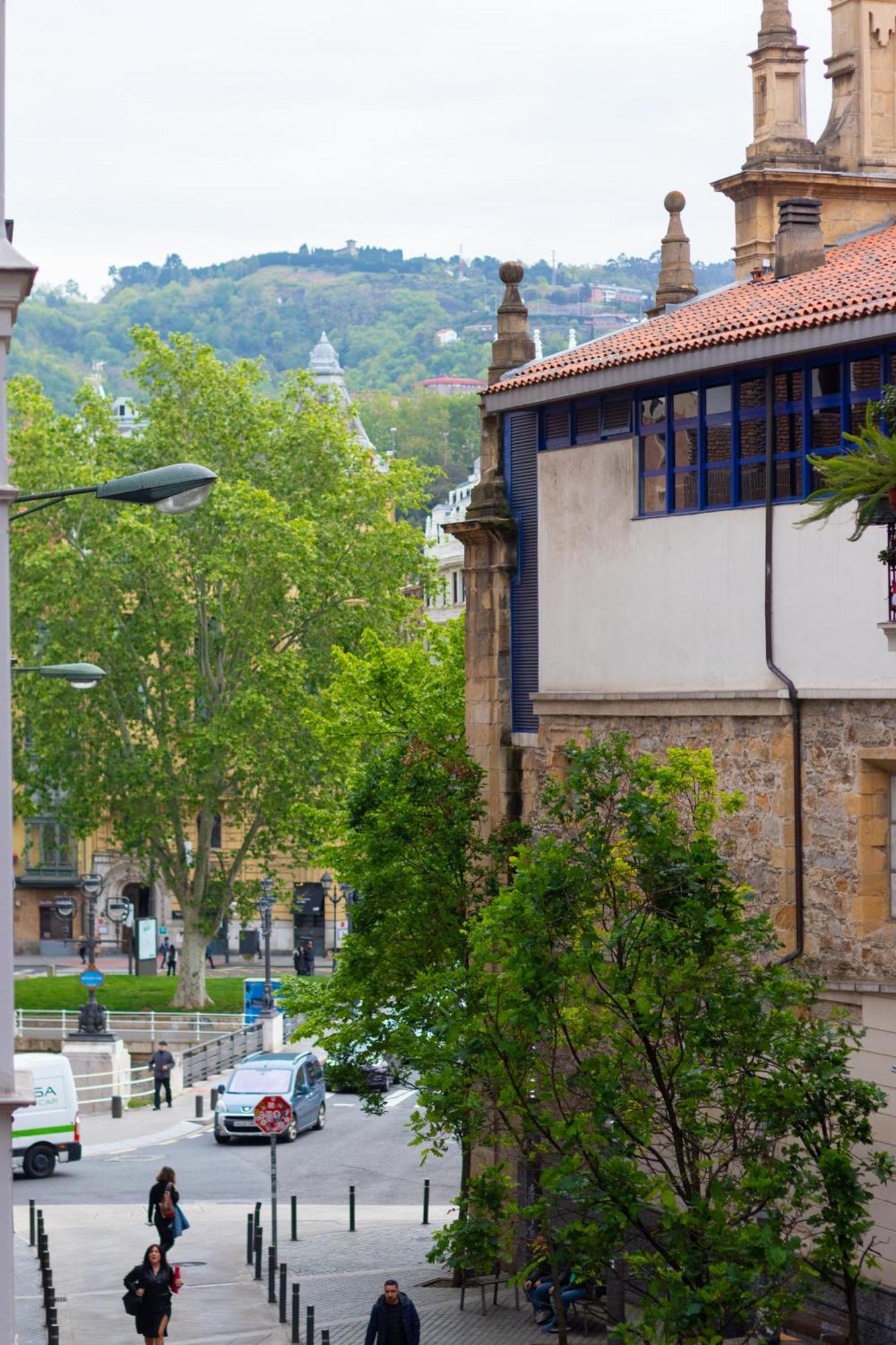 Encantador Apartamento En El Casco Antiguo De Bilbao Ngoại thất bức ảnh
